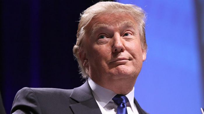 Трамп поручил организовать телефонный разговор с Путиным