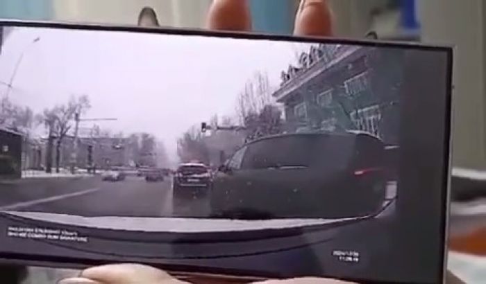 Оштрафовали за “рахмет“ на дороге Алматы? В полиции объяснили скандальное видео