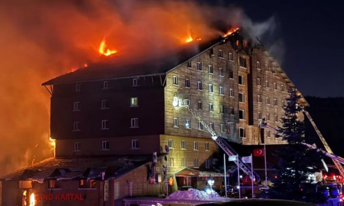 Пожар на турецком курорте: погибли не менее 10 человек