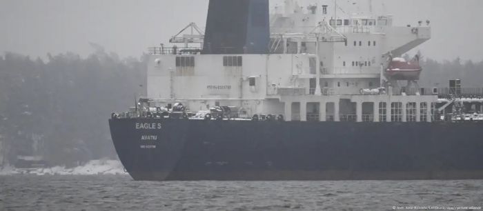 Суд в Хельсинки арестовал вероятный "теневой" танкер Eagle S