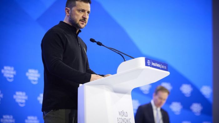 Зеленский призвал ЕС направить в Украину 200 тысяч военных для гарантий безопасности