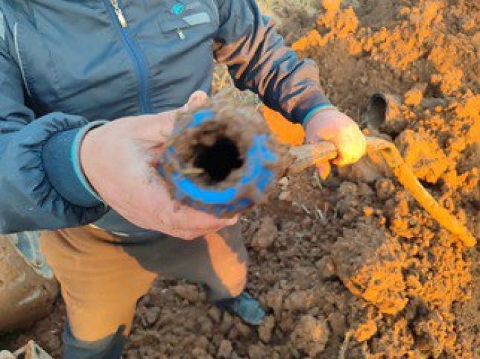 Контрабандисты переправляли бензин из Казахстана в Узбекистан через трубопровод