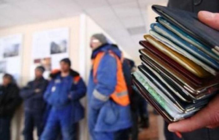 Узбекские трудовые мигранты начали выбирать Казахстан вместо России