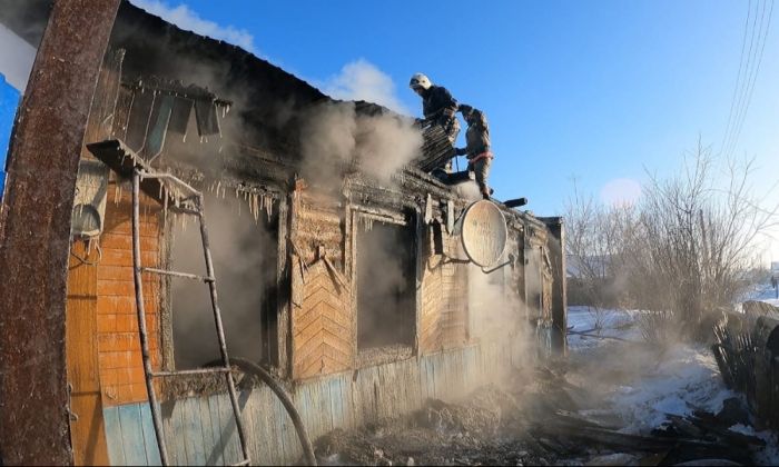 Пять человек погибли во время пожара в СКО, трое — дети