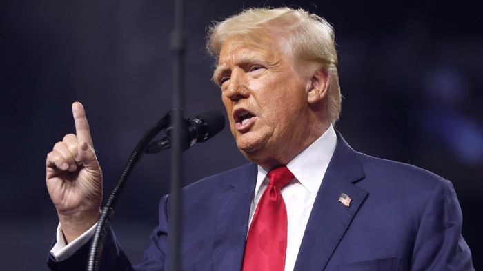 Трамп заявил о планах вместе с Саудовской Аравией уронить мировые цены на нефть