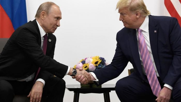 Песков: «Путин готов к контакту с Трампом, Москва ждет сигналов»