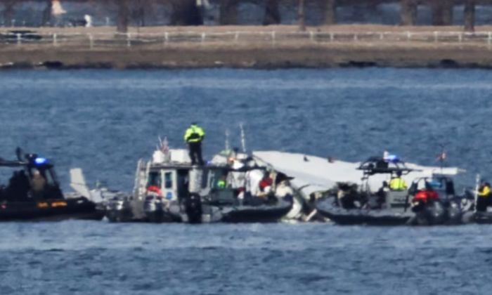 Обнаружили тела 40 погибших в авиакатастрофе в Вашингтоне