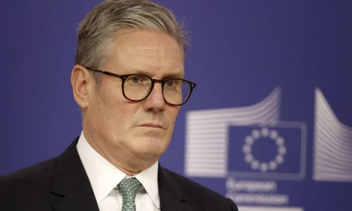 Стармер едет "перезагружать" отношения с единой Европой