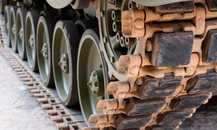 Военная техника упала с трала, спровоцировав ДТП: суд Алматинской области вынес решение