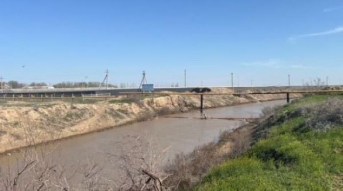 Дноуглубительные работы на каналах Зарослый и Гогольский завершат​ в этом году