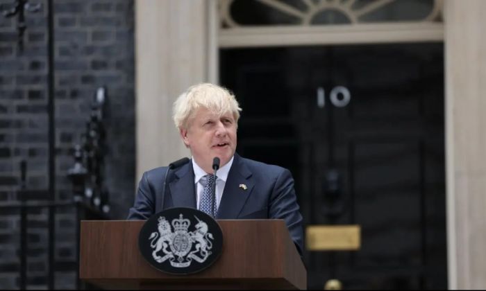 "Заявление не претендует на историческую точность". Борис Джонсон отреагировал на слова Трампа