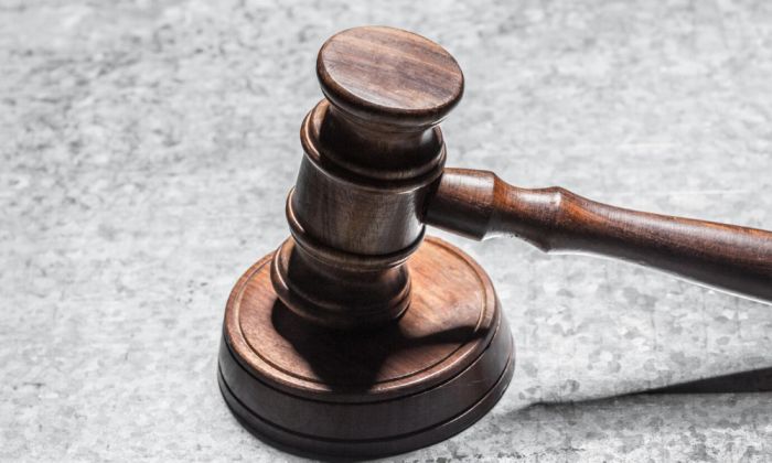 Активистку Feminita Секербаеву оштрафовали в Алматы