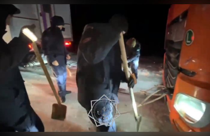 48 фур отбуксировано в Мангистау из-за непогоды