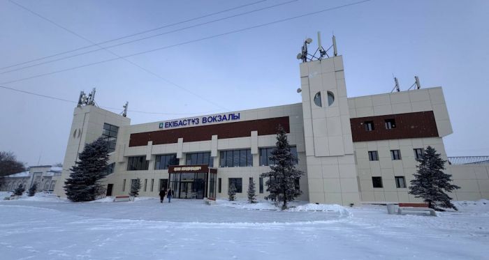 Экибастуз: новый вокзал и завод ж/д машиностроения