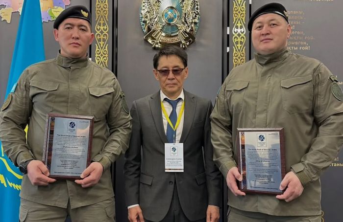 Новый мировой рекорд из Астаны: спецназовцы протащили 75-тонный самолёт