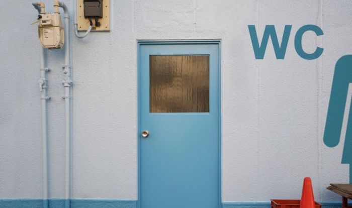 Турист из Беларуси назвал придорожные туалеты «символом Казахстана»