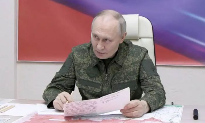 Путин предложил остановить войну в Украине 