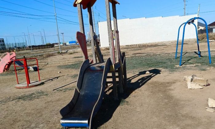 Качели в Атырау - со сроком годности в один год