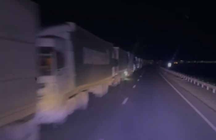 Очередь на границе с Астраханью не уменьшается: фуры стоят сутками