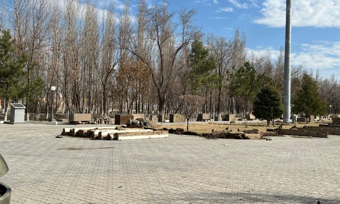 Смертельный монумент: в Атырау идёт суд по делу о гибели девочки в парке Победы