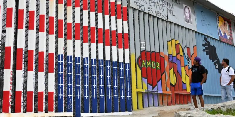 Забор на границе США и Мексики/Фото: Carlos Moreno/Anadolu/picture alliance