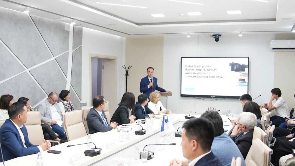 республиканский семинар-совещание «Языковая стратегия в науке: проблемы и пути решения», фото пресс-службы университета республиканский семинар-совещание «Языковая стратегия в науке: проблемы и пути решения», фото пресс-службы университета