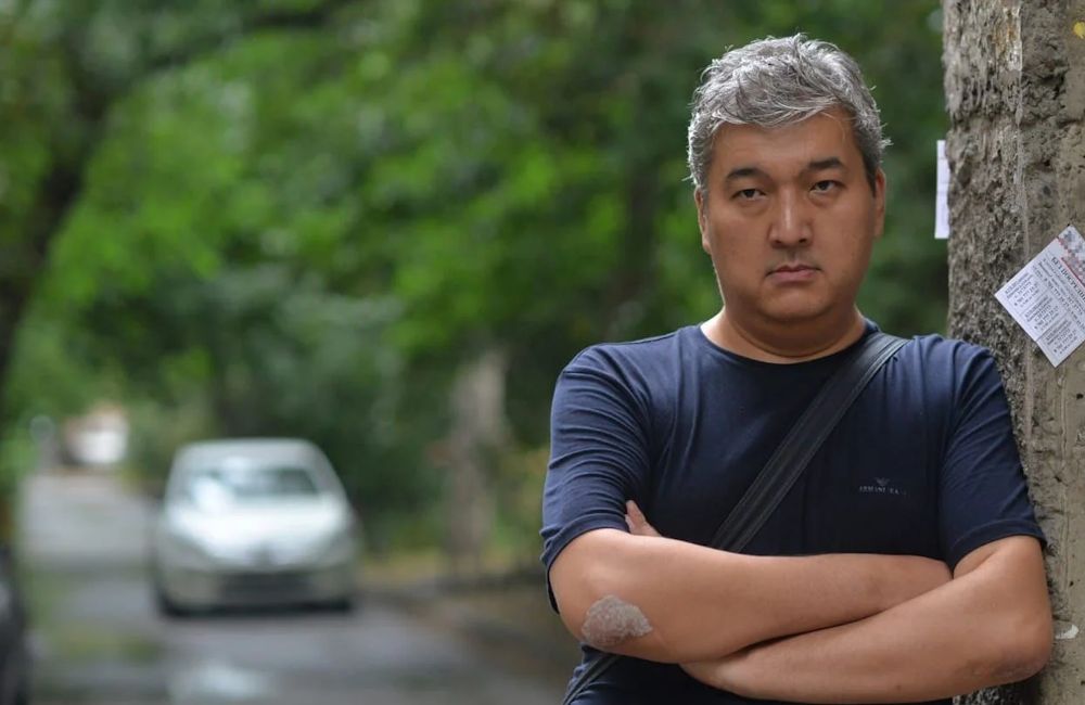 Данияр Ашимбаев - политолог