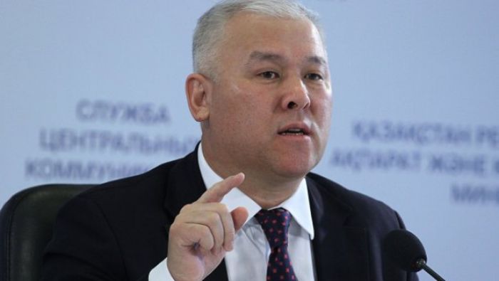 Цифровизация или предательство? Депутат Абенов обвинил чиновников в сливе данных граждан за границу