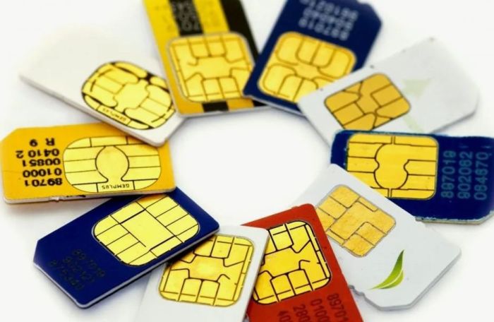 В Казахстане ограничат продажу SIM-карт: номера будут выдавать только через операторов связи