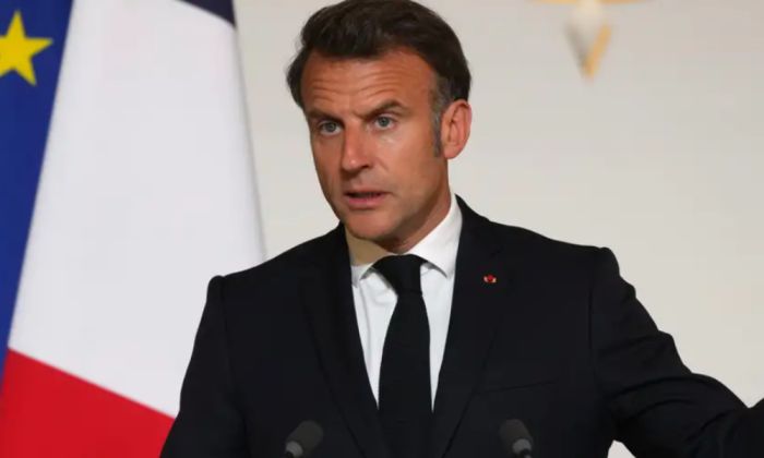 Эмманюэль Макрон: Париж продолжит укреплять армию Украины