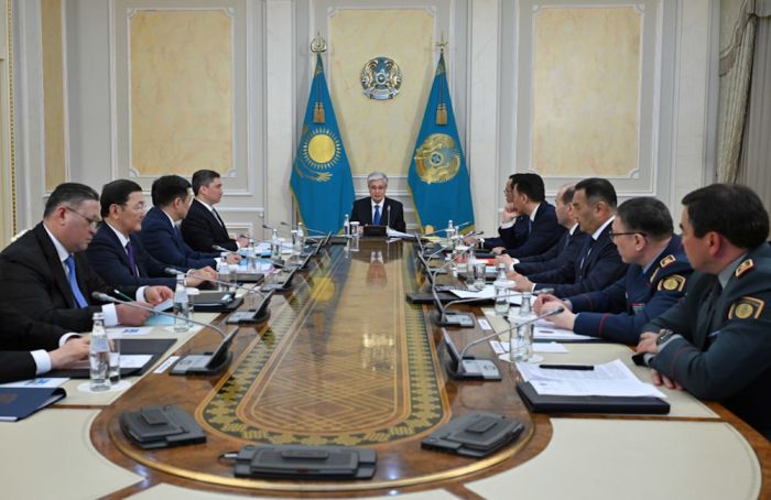 Президент провёл заседание Совбеза: министру транспорта объявлен выговор