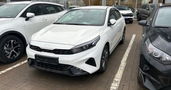 Продажи новых авто в Казахстане в апреле выросли на треть: топ-5 брендов