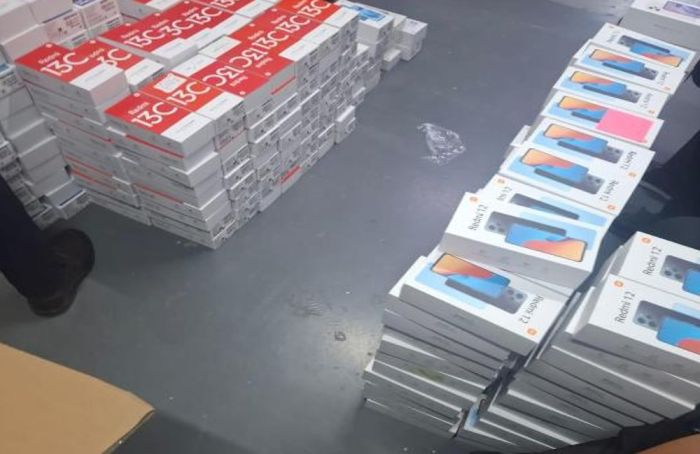 В Алматы изъяли подделки под Xiaomi на 5 миллионов тенге