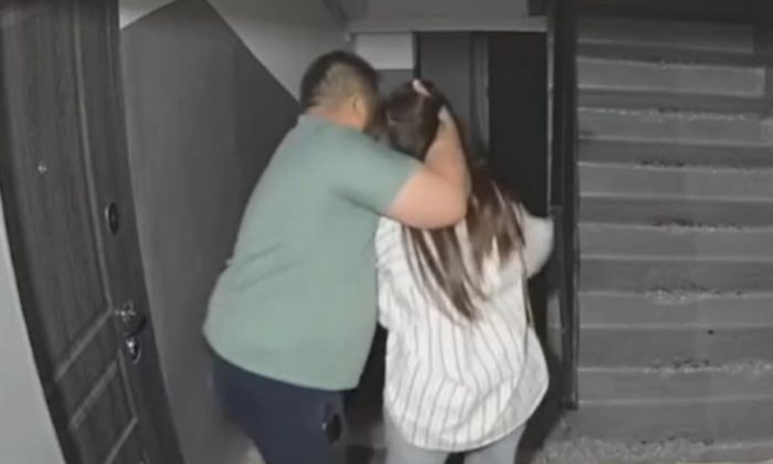 В Сатпаеве мужчина напал на женщину в подъезде: полиция задержала подозреваемого