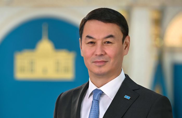 Дархан Сатыбалды сменил Ерболата Досаева на посту акима Алматы