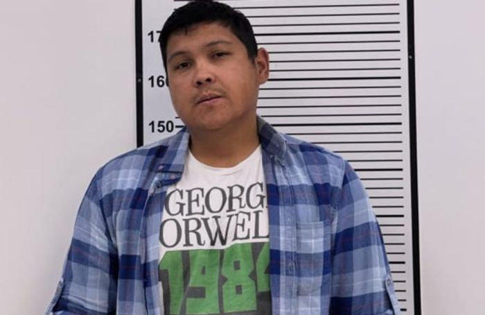 Блогера из Актау арестовали на 20 суток за Instagram-публикацию о донерной и Антикоре