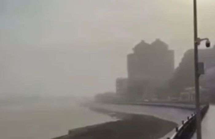 Атырау накроет пыльная буря: синоптики предупреждают о +35 и сильном ветре