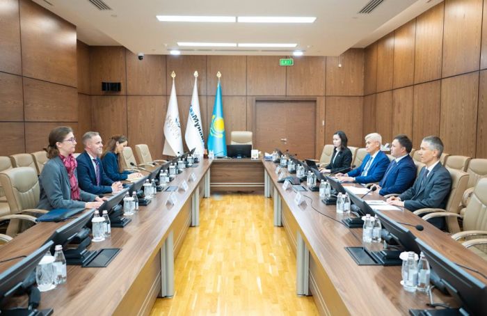 КазМунайГаз и ExxonMobil обсудили Тенгиз, Кашаган и геологоразведку