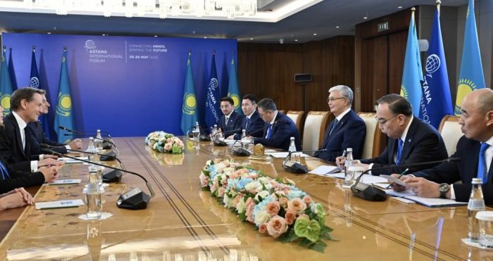 Токаев обсудил с вице-президентом Google развитие цифровизации и ИИ в Казахстане