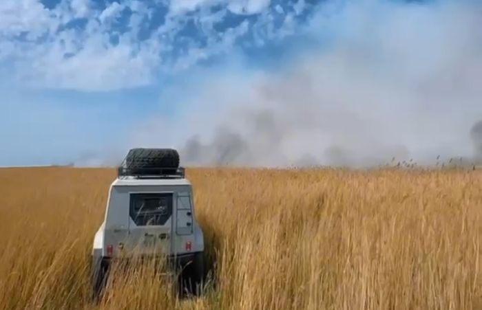 Кадры тушения пожара в резервате "Акжайык"