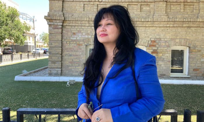 «Этикет — это не про ложки и вилки. Это про уважение к себе»: интервью «АЖ» с истинной леди