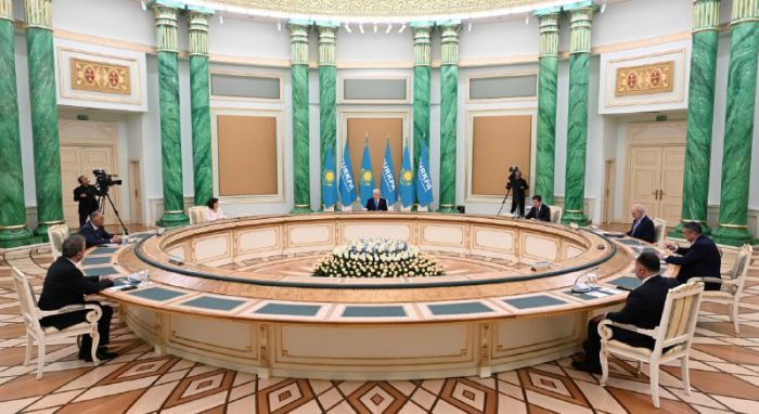 Президент провел встречу со спикерами парламентов стран – участниц ТюркПА 