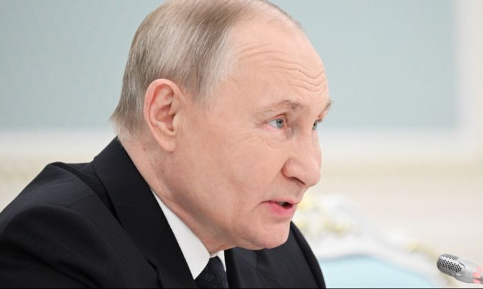 Россия готова к переговорам с Украиной, но не согласна подписывать мир с Зеленским