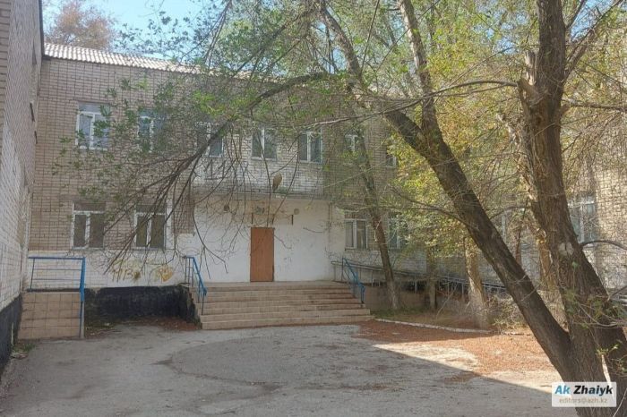 Старое здание СТГ в Атырау частично снесут и достроят