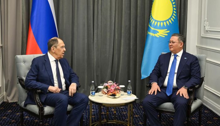 Нуртлеу и Лавров встретились в Чолпон-Ате