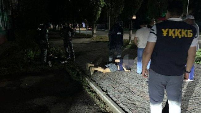 задержание подозреваемых, фото полиции