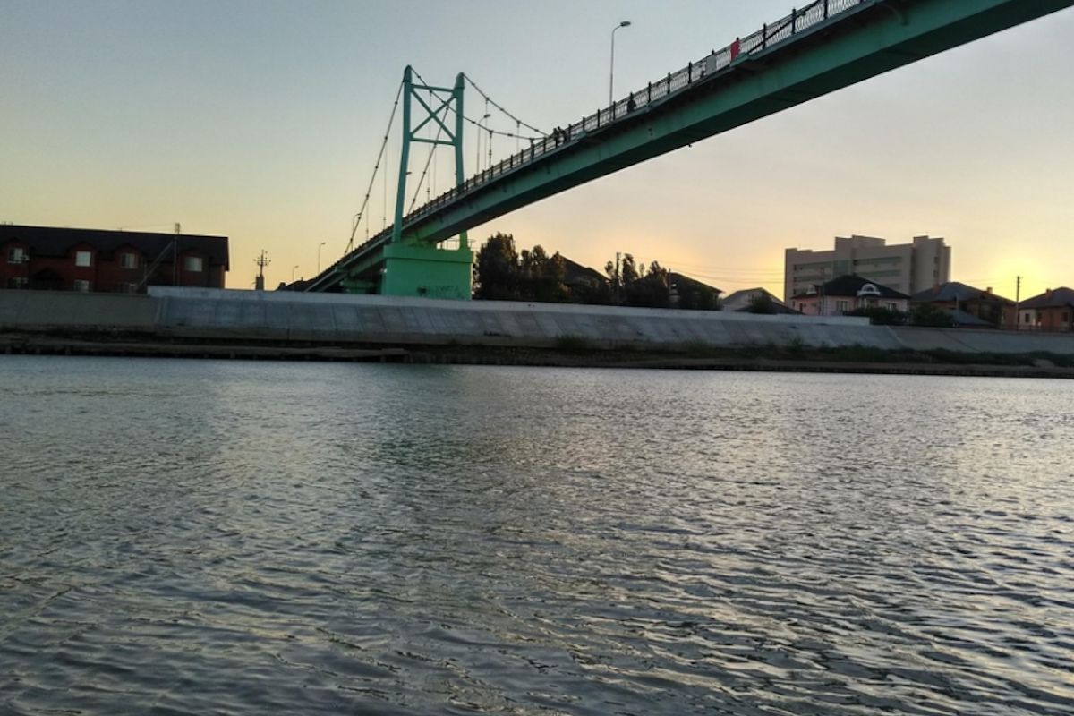 Пешеходный мост «10 лет Независимости Республики Казахстан», фото 2gis Пешеходный мост «10 лет Независимости Республики Казахстан», фото 2gis