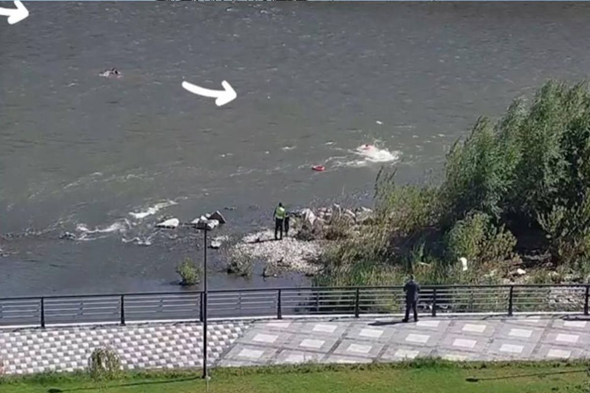 скриншот видео Polisia.kz