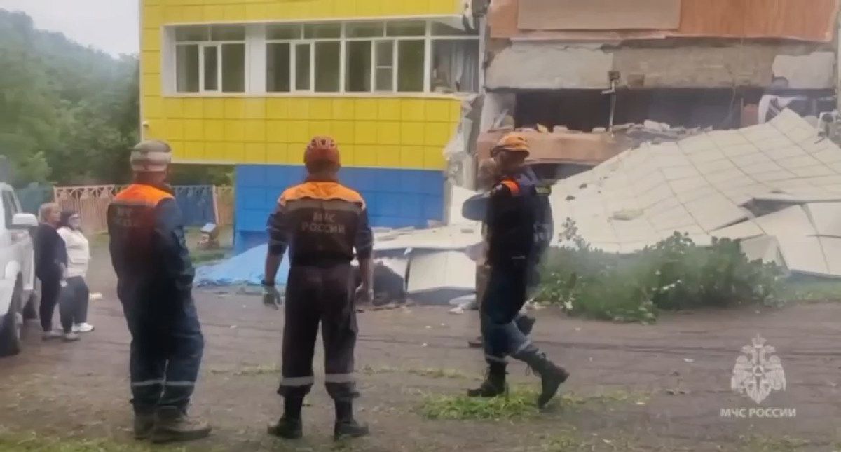 обрушившийся фасад детского сада в Петропавловске-Камчатском