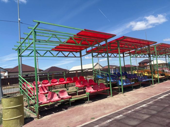 ​«Бег с препятствиями» по-томарлински: стадион в аварийном состоянии